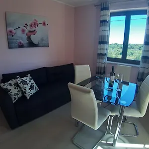 Appartamento Bukaleta In, Loznati