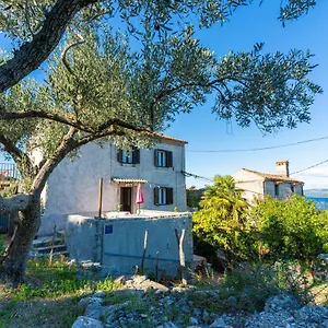 Appartamento Valun1, Valun