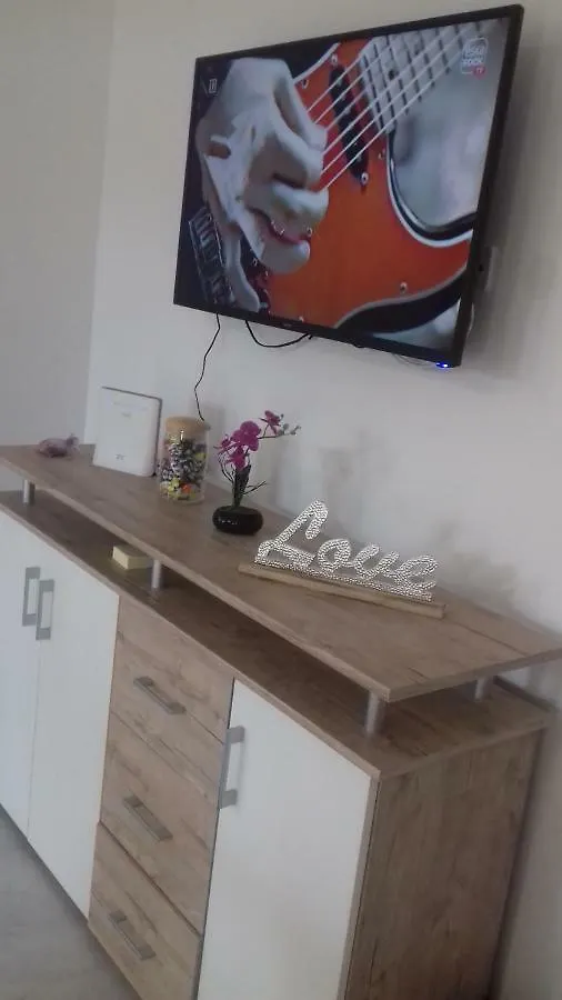 HOLIDAY HOME NORA**** Loznati Cres