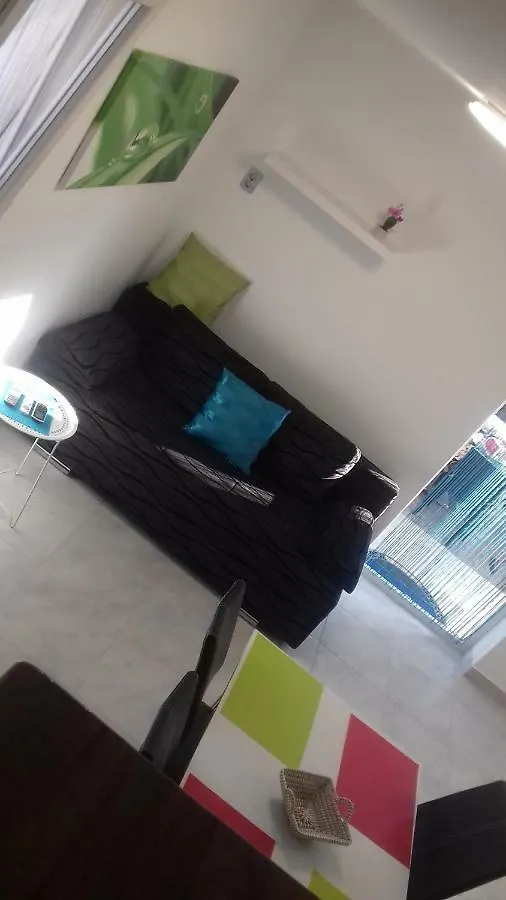 HOLIDAY HOME NORA**** Loznati Cres